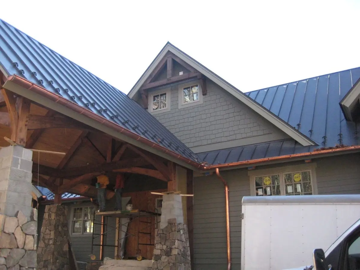 Craftsman Roofing team delivering quality roofing work in Bloomington